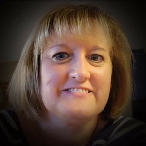 Meet your Posher, Lynette